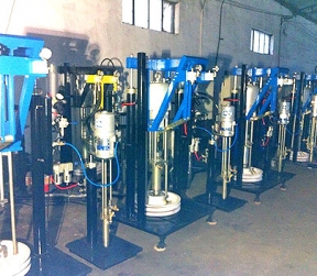 無溶劑復合用混膠機使用要注意什么？